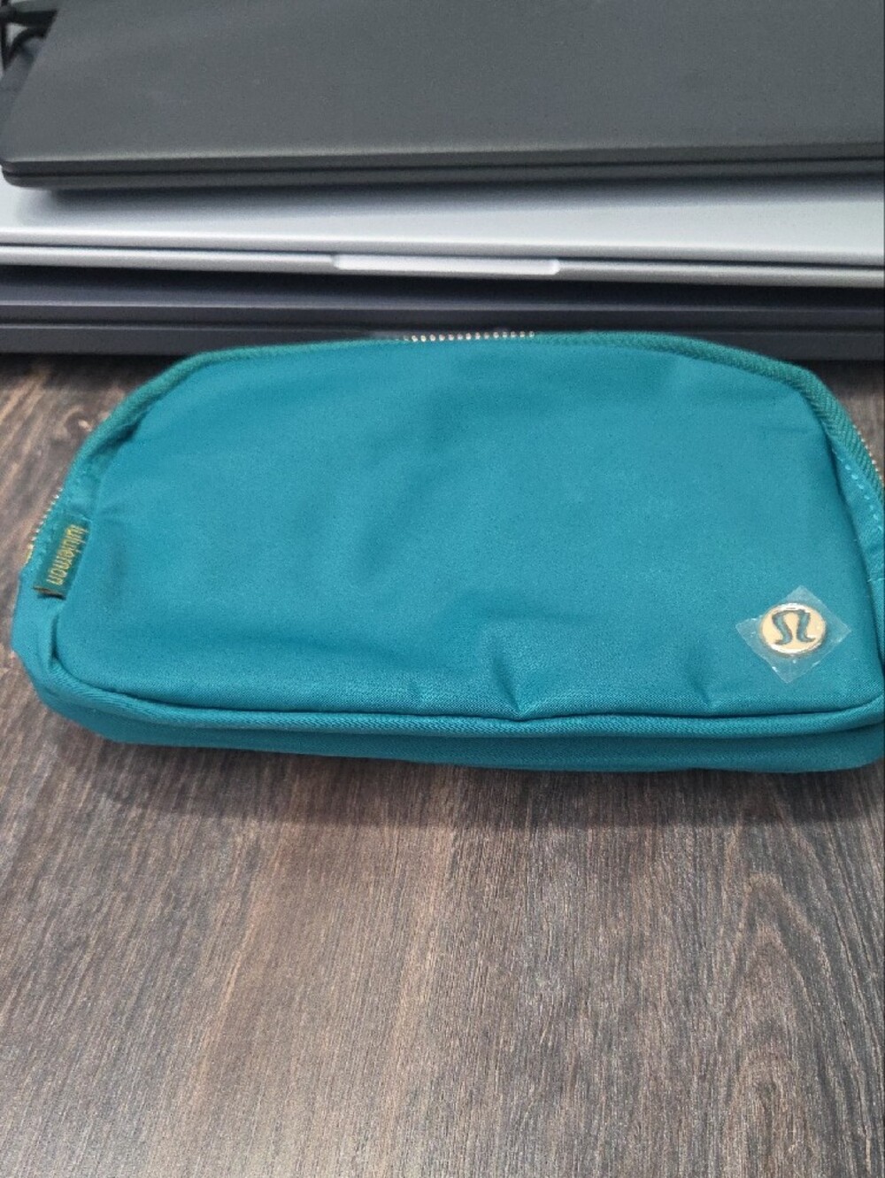 Lululemon Everywhere Belt Bag 1L - Teal / Green Jasper